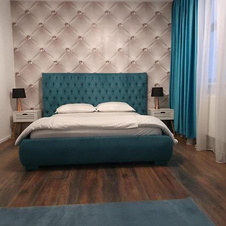 Garsonierre Central Luxury Târgu Jiu Екстериор снимка