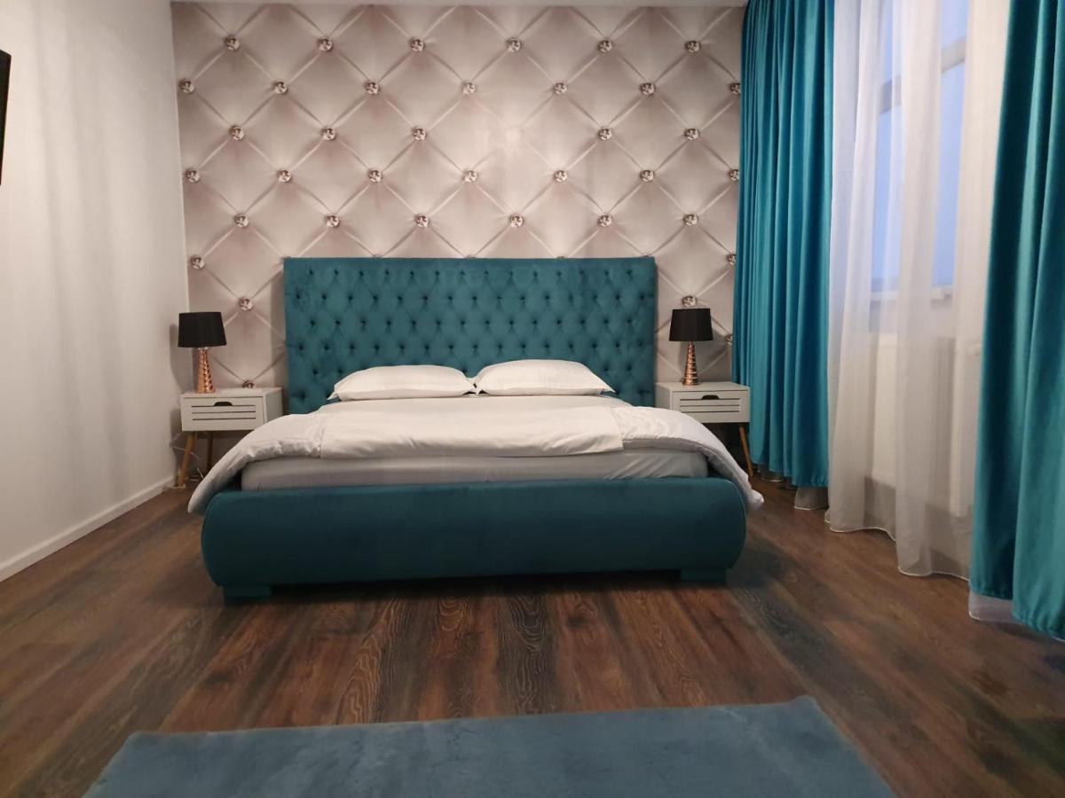 Garsonierre Central Luxury Târgu Jiu Екстериор снимка